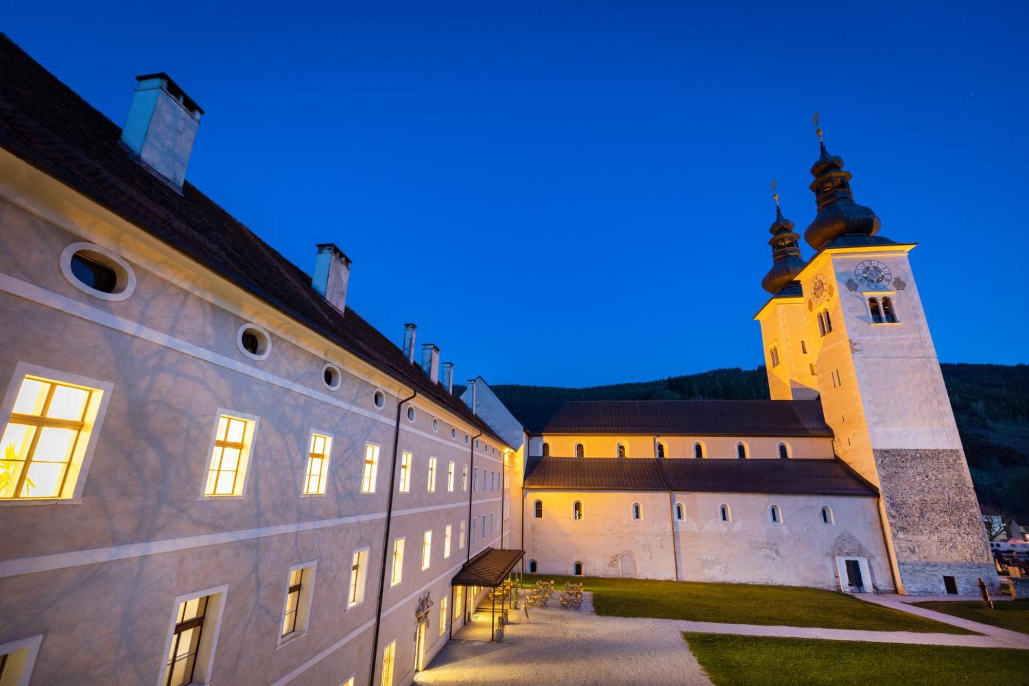 Jufa Hotel Stift Gurk Exteriér fotografie
