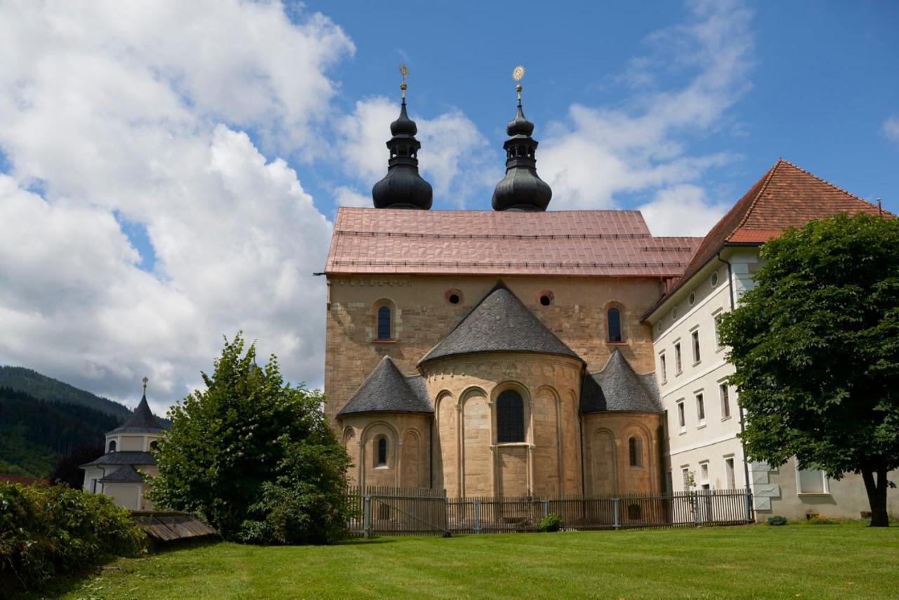 Jufa Hotel Stift Gurk Exteriér fotografie